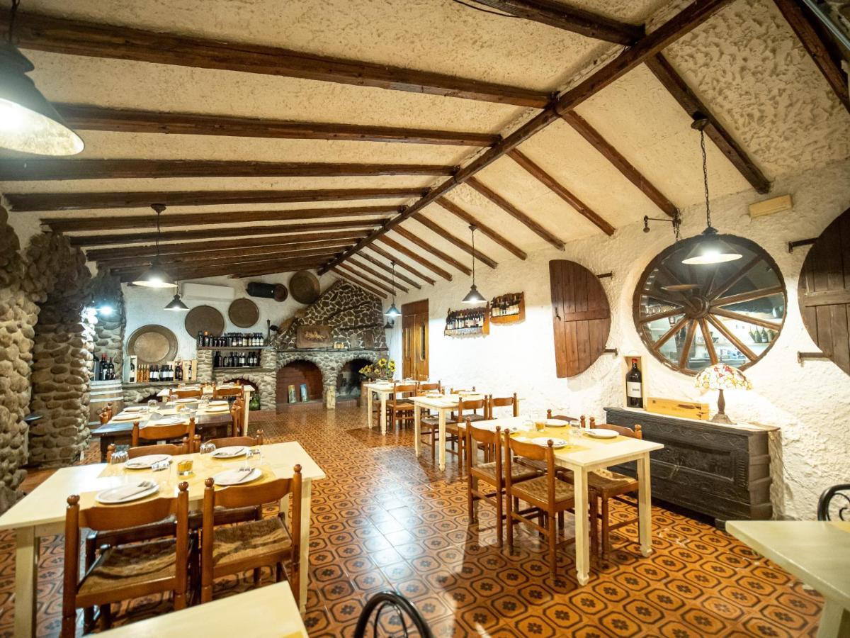 Albergo Ristorante Locanda Rosella Giba Exterior foto